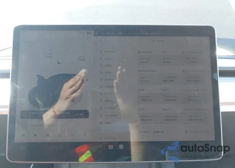 2022 Tesla Model 3 Performance Dual Motor All-Wheel Drive from USA, damaged, VIN 5YJ3E1EC3NF354496